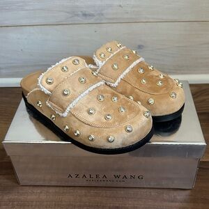 NWT- Azalea Wang Esteller Rhinestone Shearling Trim Clogs-size 7